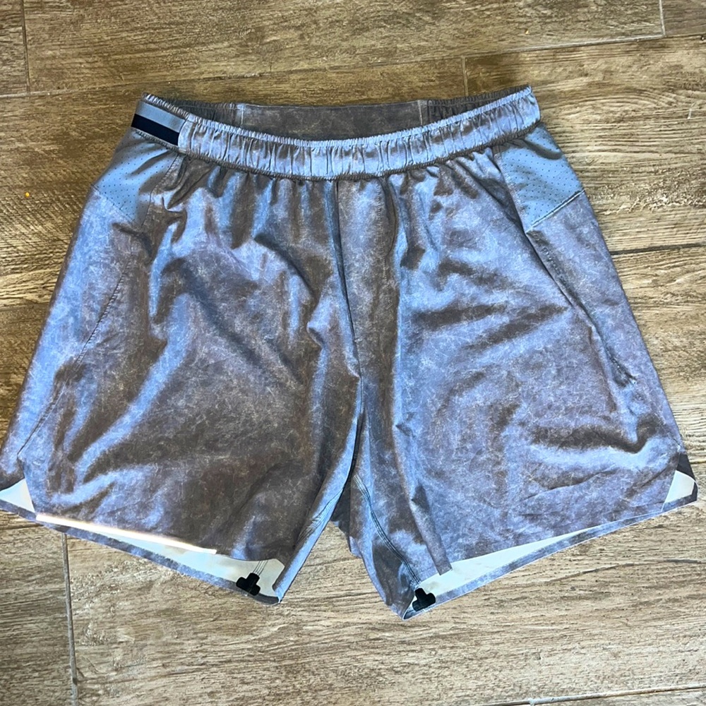 Lululemon 6in Short